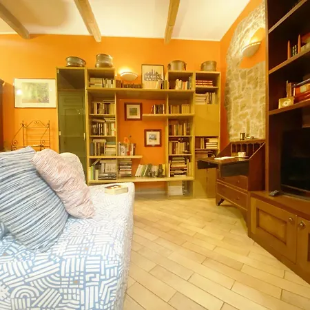 Annarella S House *